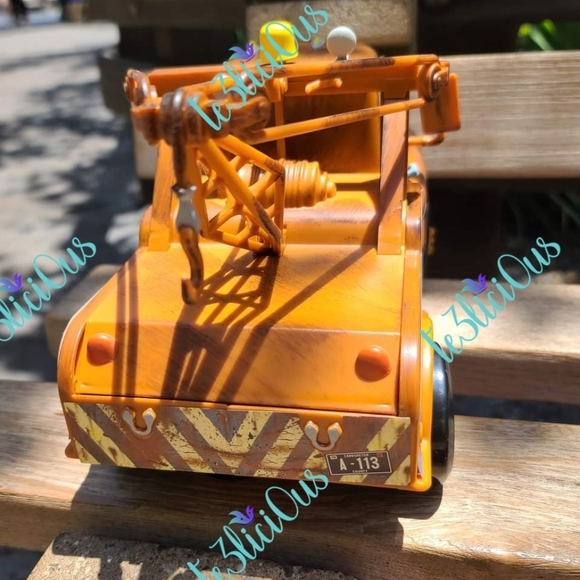 DISNEY PARKS CARS TOW MATER POPCORN BUCKET - Picture 5 of 6